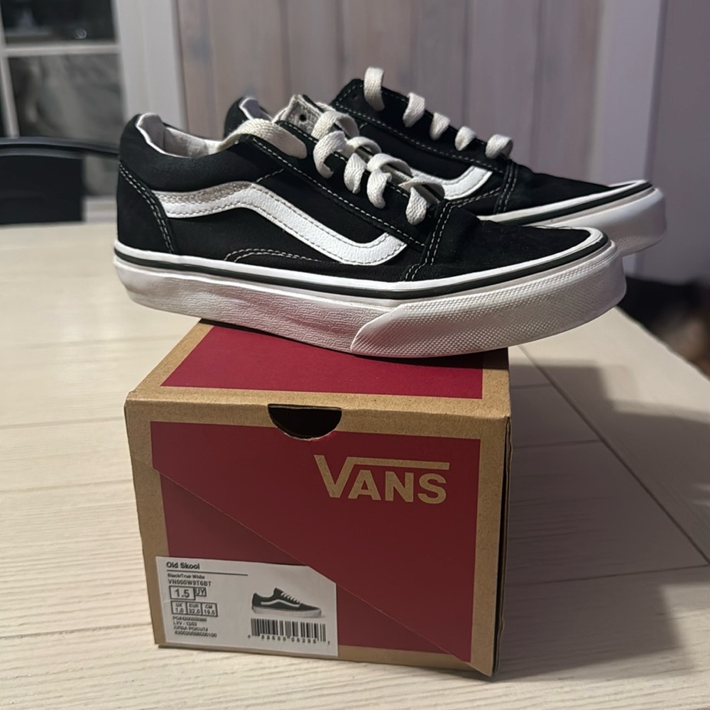 Black/White Old Skool Vans
